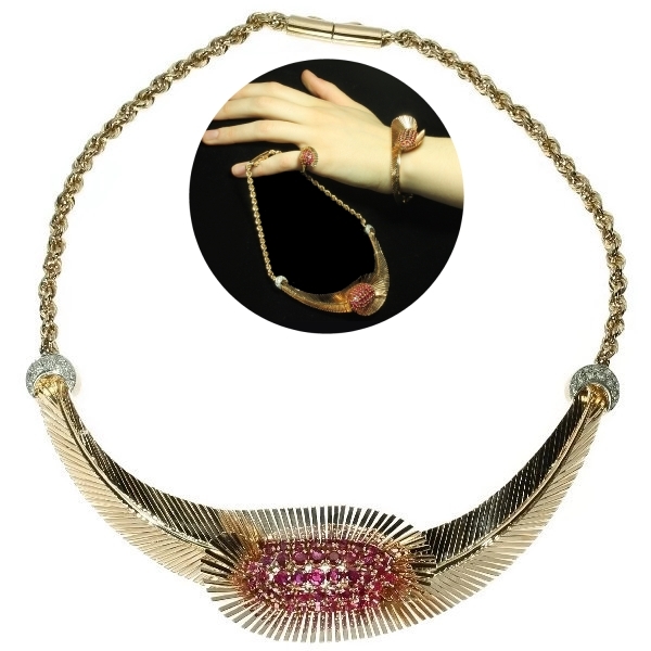 Typical Fifties pink gold necklace with rubies and part of a parure